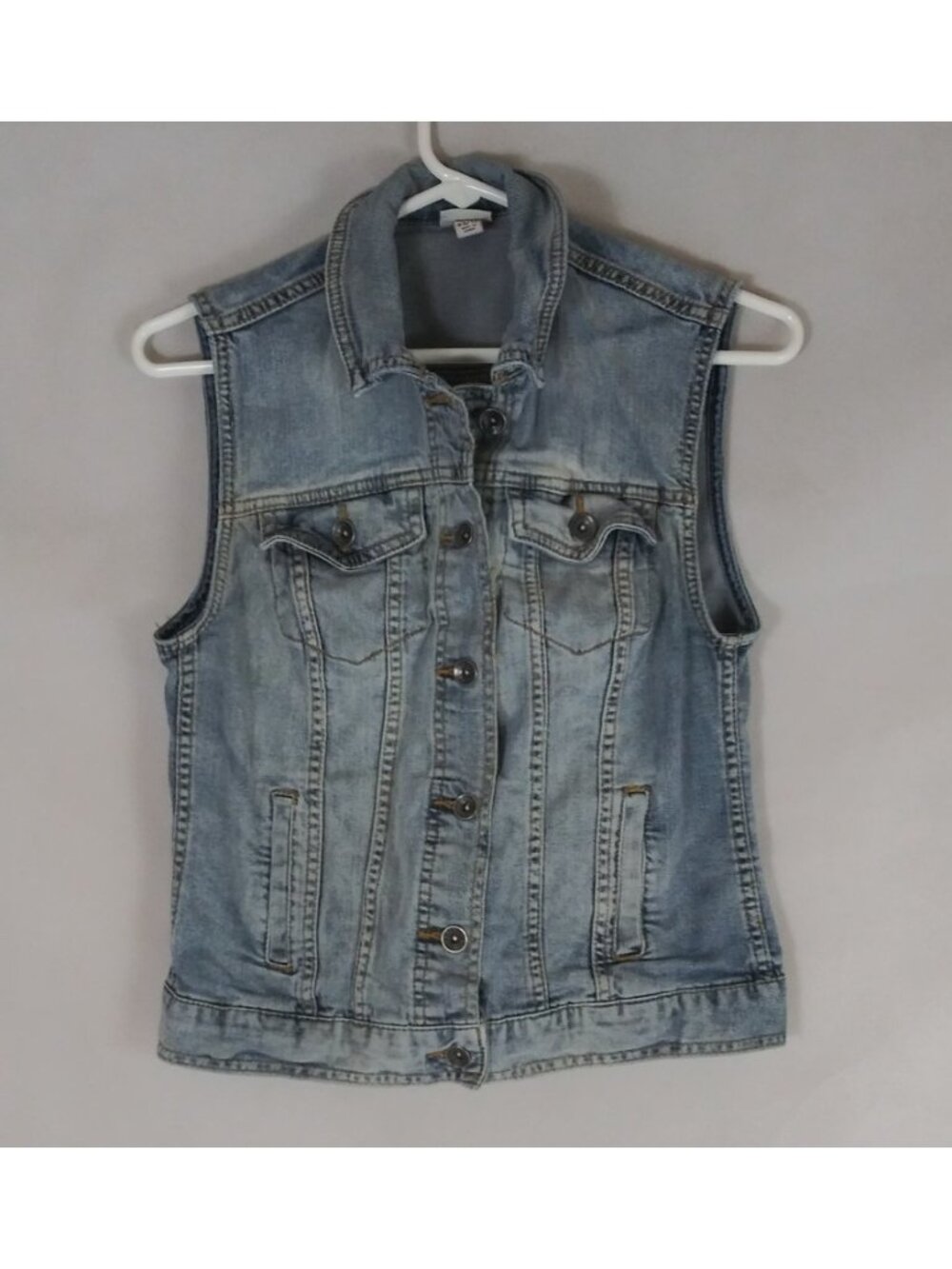 Merona Women's Distressed Button-Up 4 Pocket Denim Vest Size XS